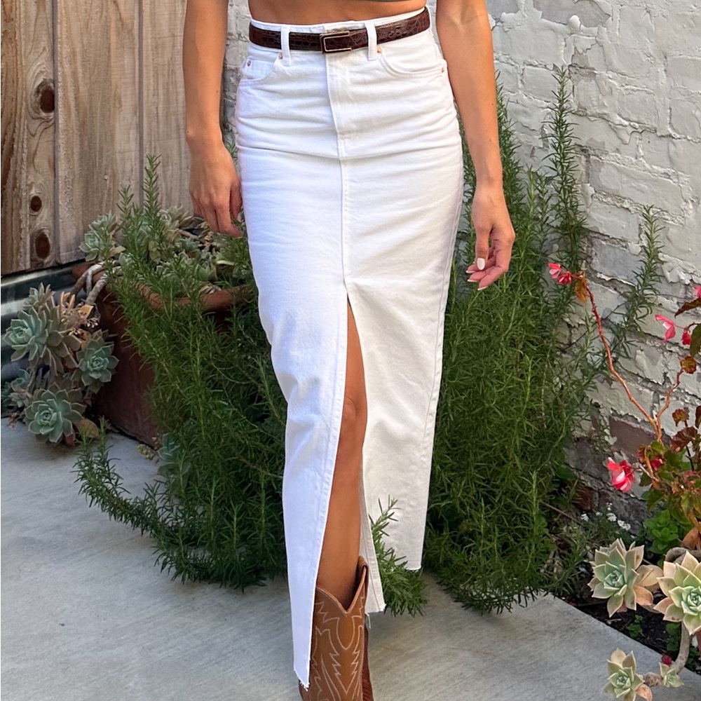 Stradivarius Long Denim “Comfortable” Skirt in White Size 0